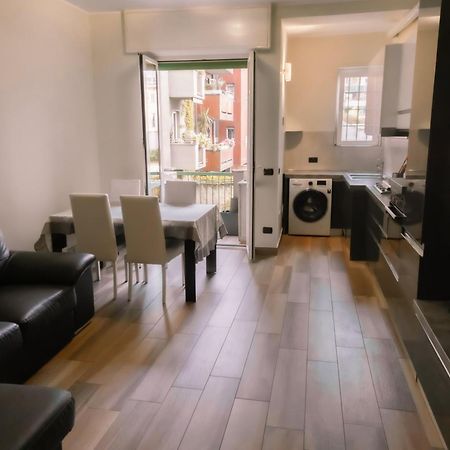 Prestigioso Appartamento In Zona Tortona - Solari Milan Extérieur photo