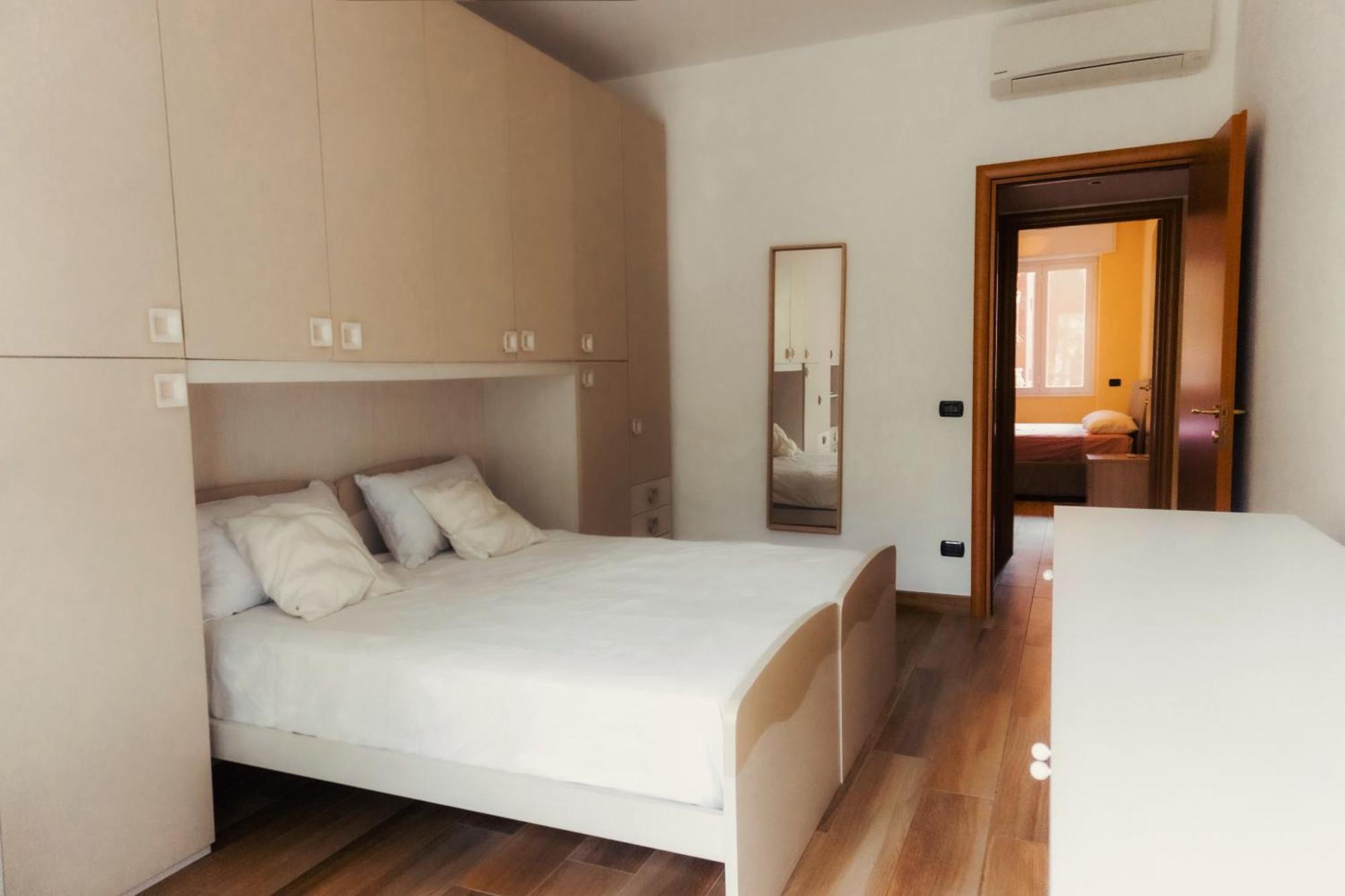 Prestigioso Appartamento In Zona Tortona - Solari Milan Extérieur photo